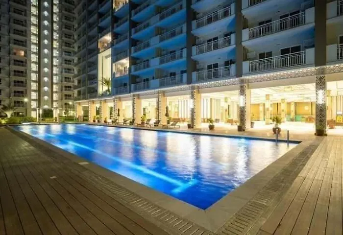 The Atherton By Dmci- 2br Free Parking Manila