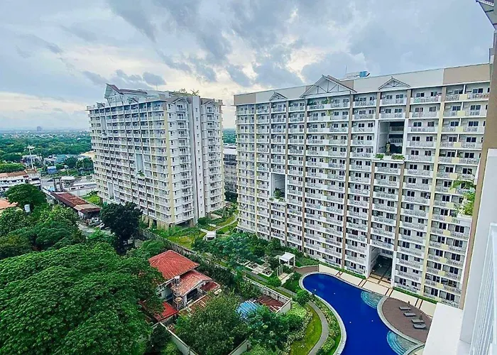 The Atherton By Dmci- 2br Free Parking 4* Manila