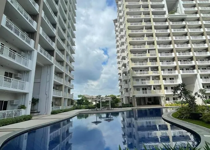 The Atherton By Dmci- 2br Free Parking 4* Manila